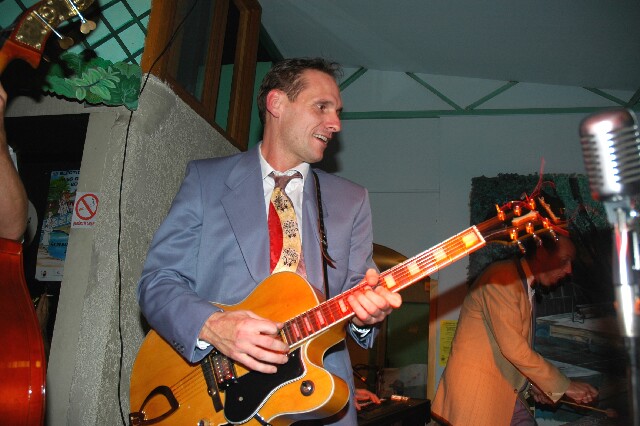min 2005 10 16 guinguettemp 180